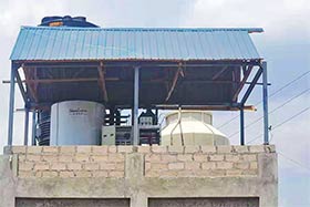 非洲烏干達，日產20噸片冰機